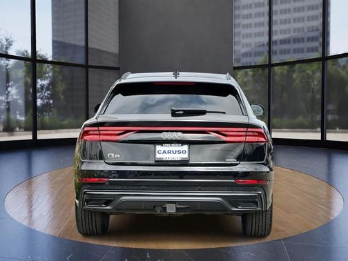 2021 Audi Q8 55 Premium Plus