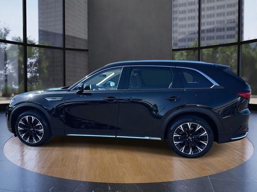2024 Mazda CX-90 PHEV Premium Plus