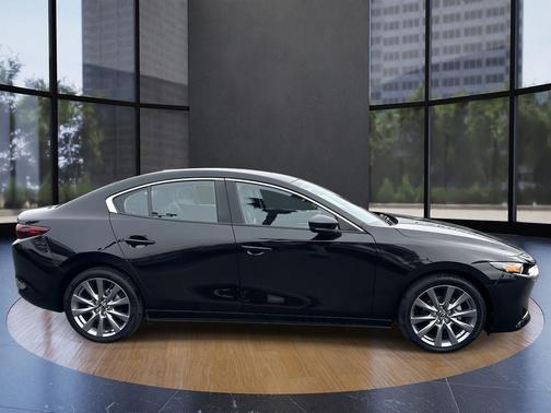 2025 Mazda Mazda3 FWD w/Preferred Package