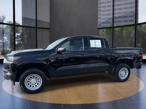 2024 Chevrolet Colorado WT