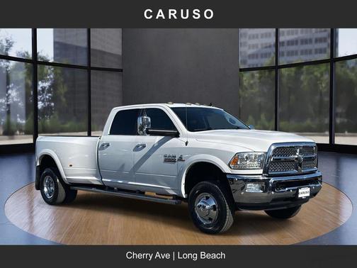 2017 RAM 3500 Laramie Crew Cab 4x4 8' Box