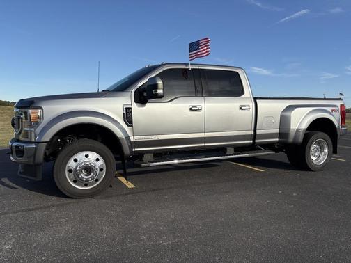 2022 Ford F-450 Lariat