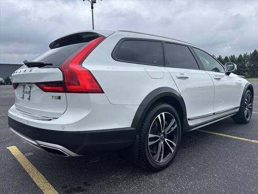 2018 Volvo V90 Cross Country T5