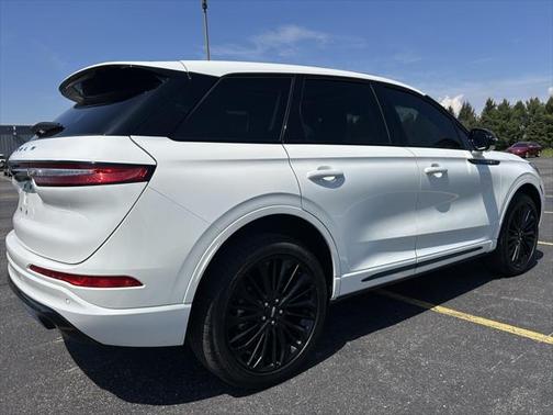 2024 Lincoln Corsair Premiere
