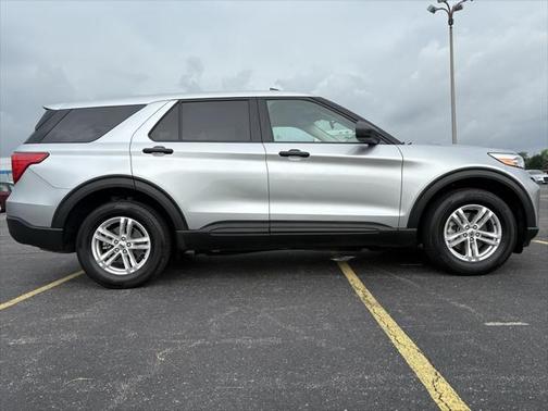 2022 Ford Explorer Base