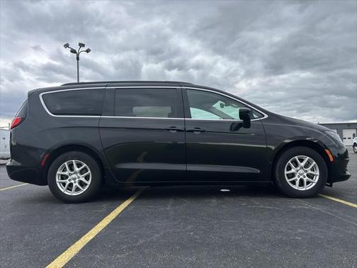 2020 Chrysler Voyager LXI