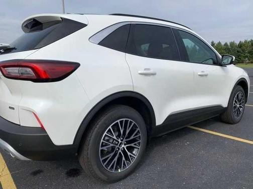 2023 Ford Escape Base