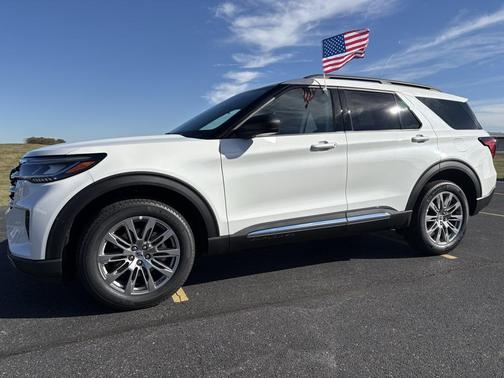 2025 Ford Explorer Active
