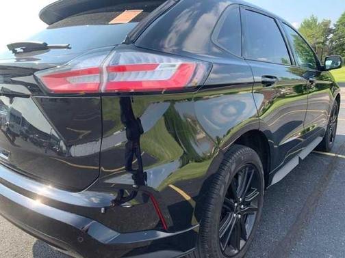 2022 Ford Edge ST Line