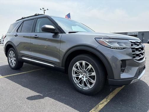 2025 Ford Explorer Active