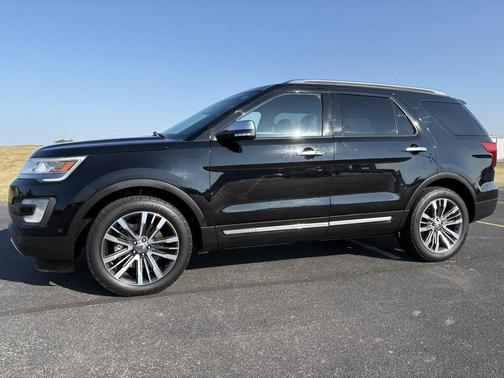 2016 Ford Explorer Platinum