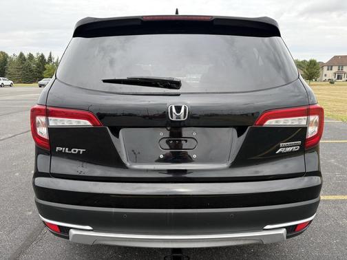 2020 Honda Pilot Touring 8-Passenger
