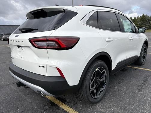 2026 Ford Escape Platinum