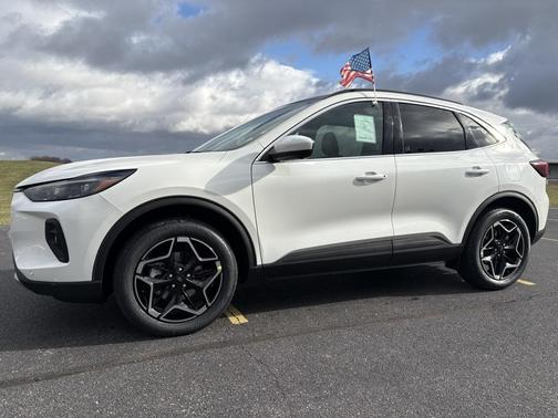 2026 Ford Escape Platinum