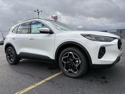 2026 Ford Escape Platinum