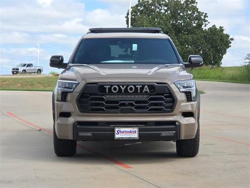 2025 Toyota Sequoia Base