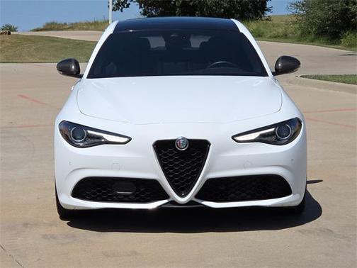 2023 Alfa Romeo Giulia Estrema AWD