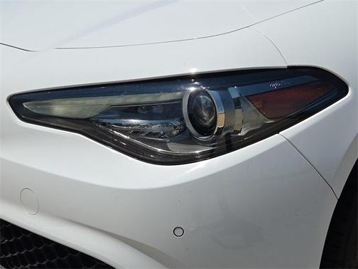 2023 Alfa Romeo Giulia Estrema AWD