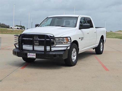 2019 RAM 1500 SLT