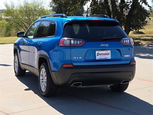 2022 Jeep Cherokee Latitude Lux