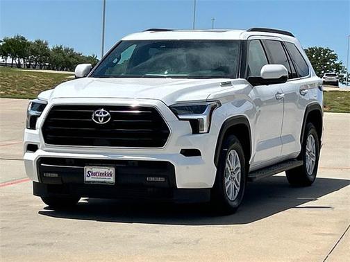 2025 Toyota Sequoia SR5