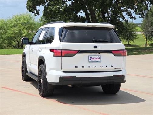 2025 Toyota Sequoia SR5