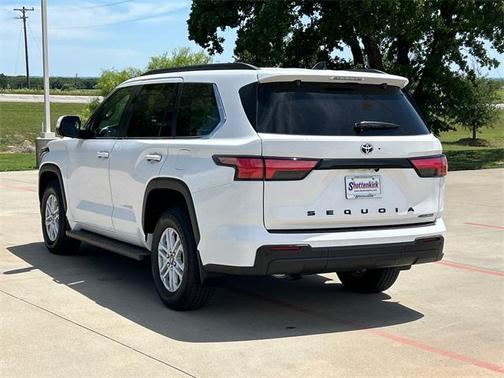 2025 Toyota Sequoia SR5