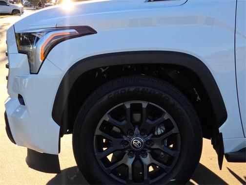 2025 Toyota Sequoia SR5