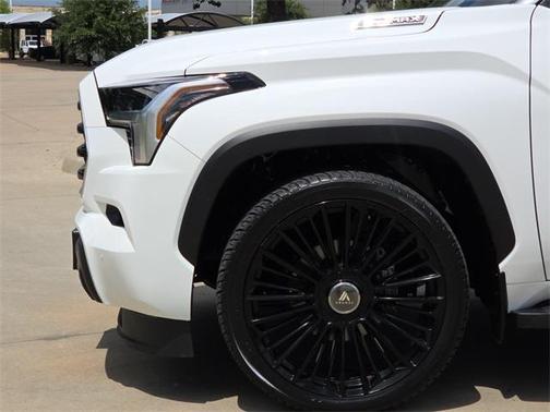 2025 Toyota Sequoia SR5