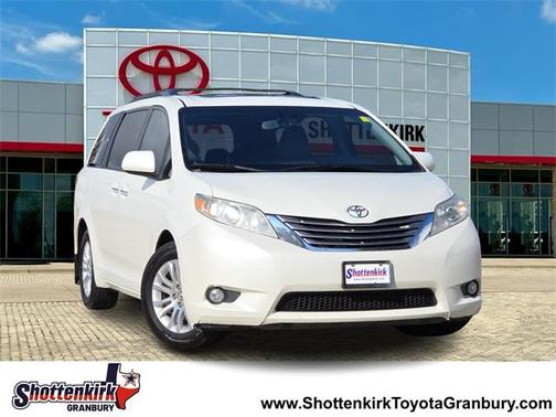 2017 Toyota Sienna XLE Premium