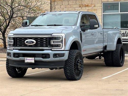 2025 Ford F-450 Platinum