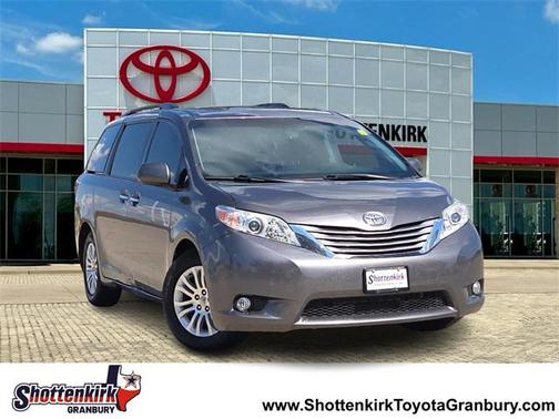 2016 Toyota Sienna XLE