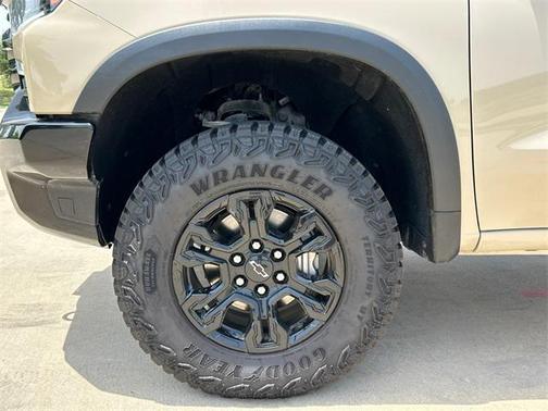 2023 Chevrolet Silverado 1500 ZR2