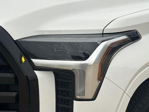 Ice 2024 Toyota Tundra SR