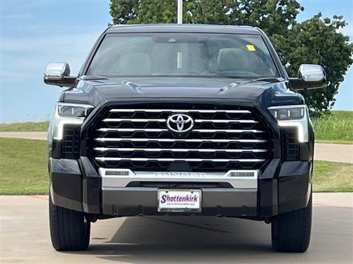 2023 Toyota Tundra Hybrid Capstone