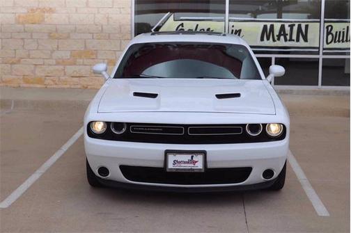 2016 Dodge Challenger SXT