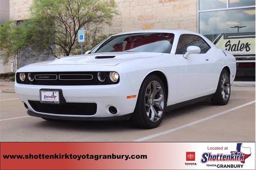 2016 Dodge Challenger SXT