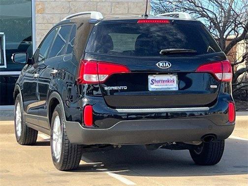 2015 Kia Sorento LX
