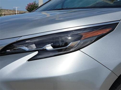 2025 Toyota Sienna Platinum 7 Passenger