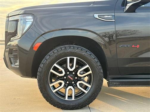 2022 GMC Yukon 4WD AT4