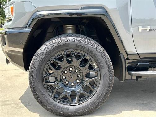 2024 GMC HUMMER EV SUV 2X