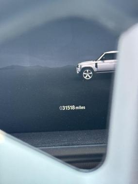 2023 Land Rover Defender 130 X-Dynamic SE