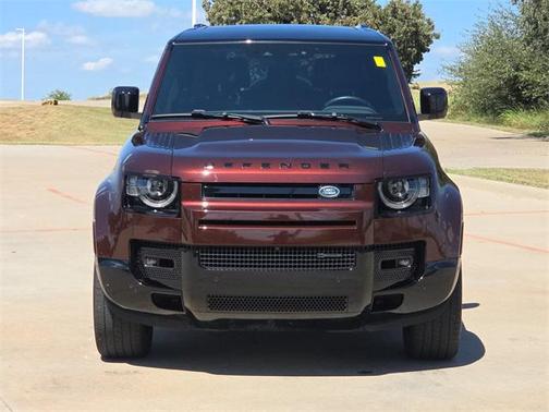 2023 Land Rover Defender 130 X-Dynamic SE