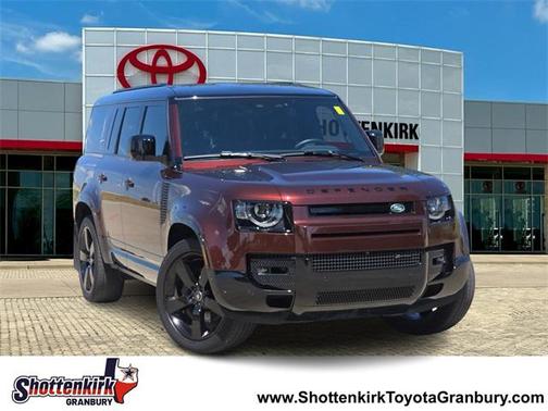 2023 Land Rover Defender 130 X-Dynamic SE