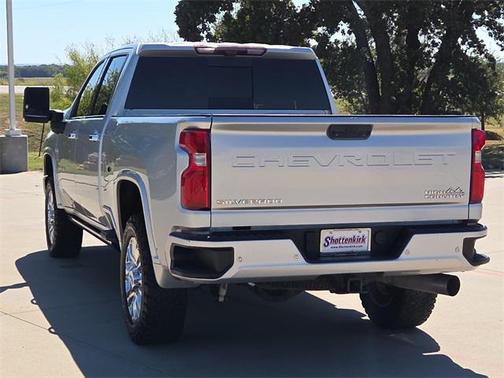 2022 Chevrolet Silverado 2500 High Country