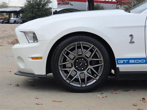 2011 Ford Shelby GT500 Base