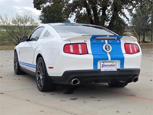 2011 Ford Shelby GT500 Base