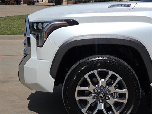 2025 Toyota Tundra Hybrid 1794 Edition