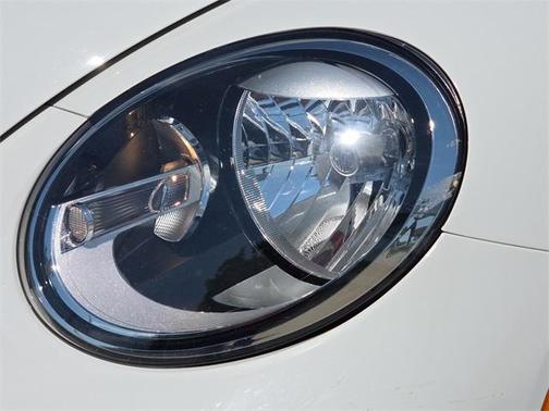 2014 Volkswagen Beetle DSG 2.0T R-Line