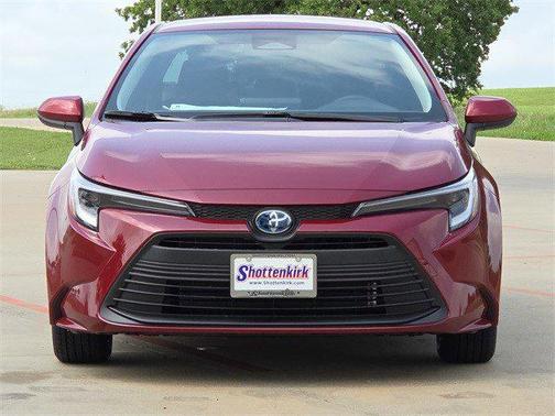 2025 Toyota Corolla Hybrid LE